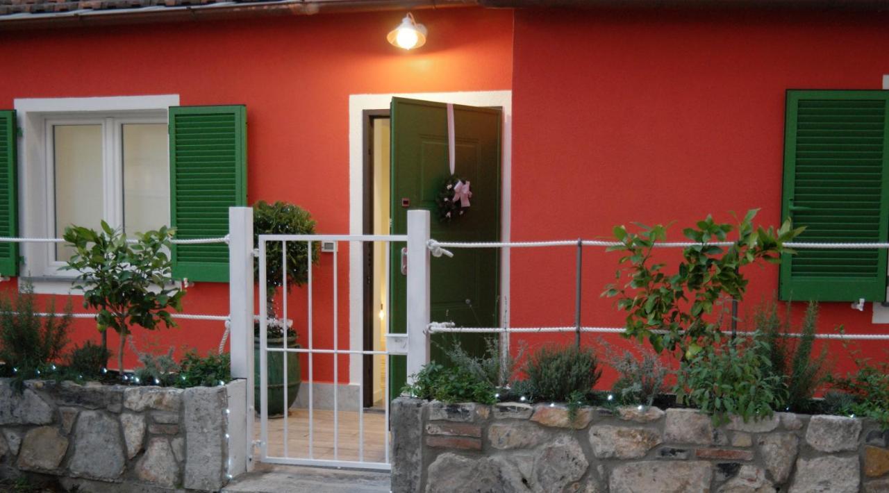 About Italy Holiday Rooms And Apartments Porto Venere Exterior photo